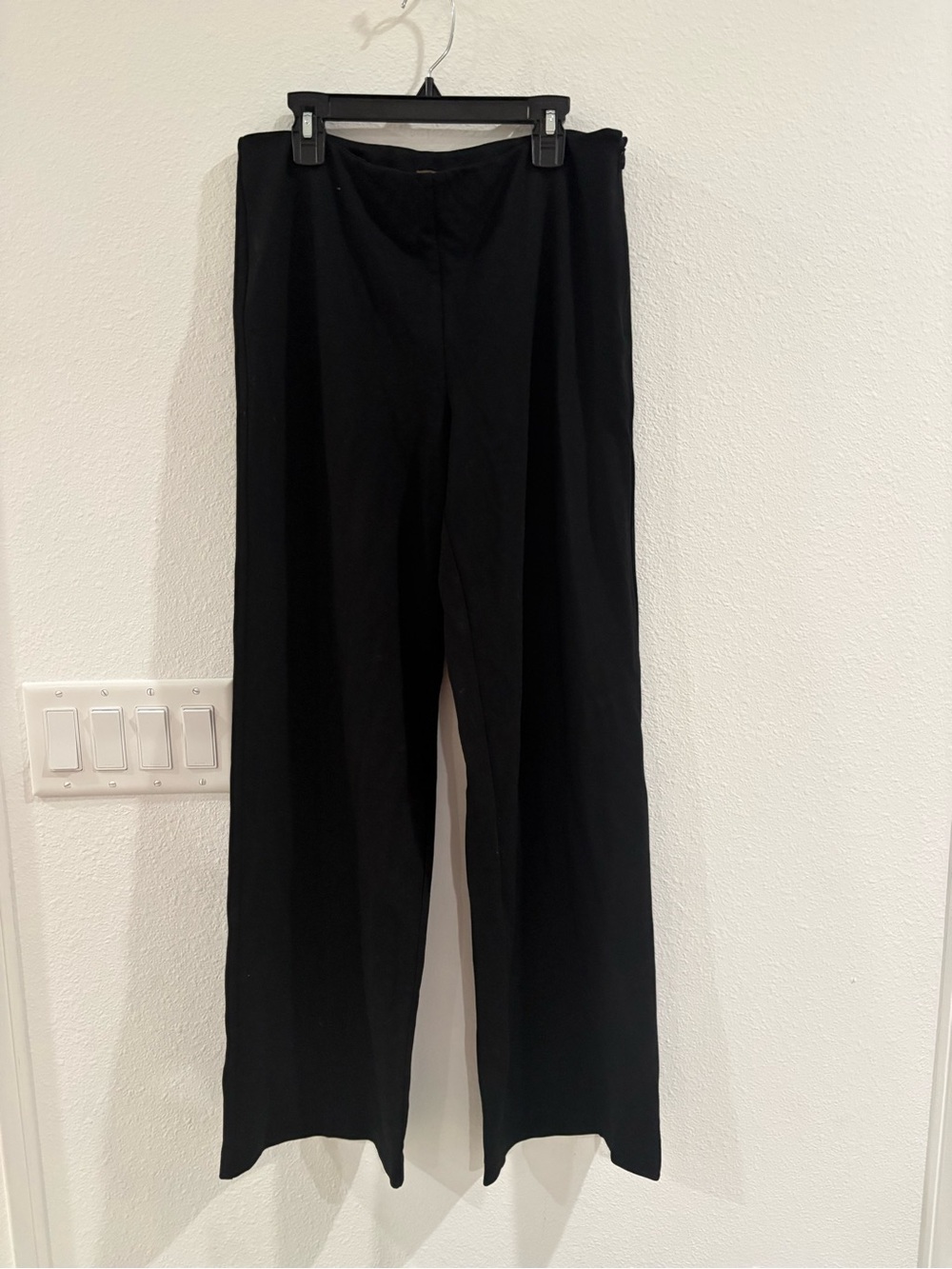 J. McLaughlin Black Wide-Leg Pants with Side Zip